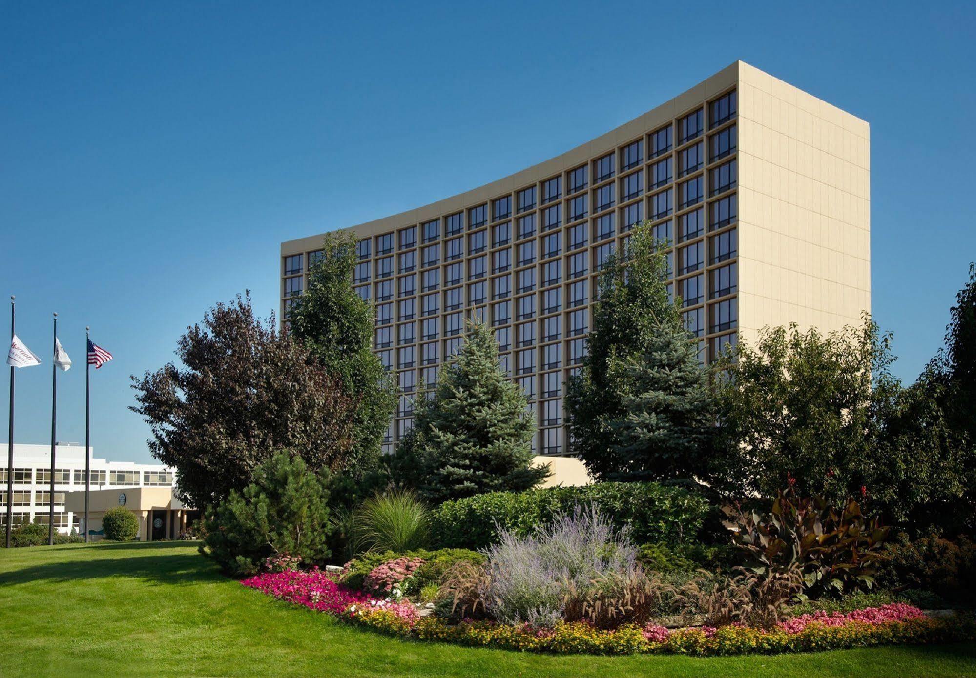 Chicago Marriott Oak Brook Hotel Exterior photo